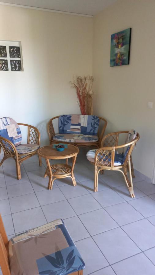Charmant Petit T2 Dans Maison Vieux-Bourg Exterior photo